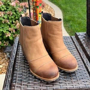 Sorel | Leather Lea Wedge Pull On Ankle Bootie